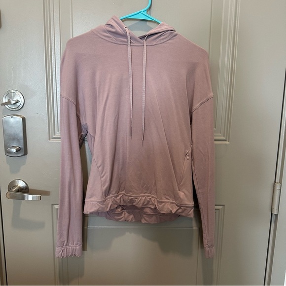 Lululemon Women’s Lightweight Hoodie Size 4 Purple Mauve Athletic - Picture 1 of 5